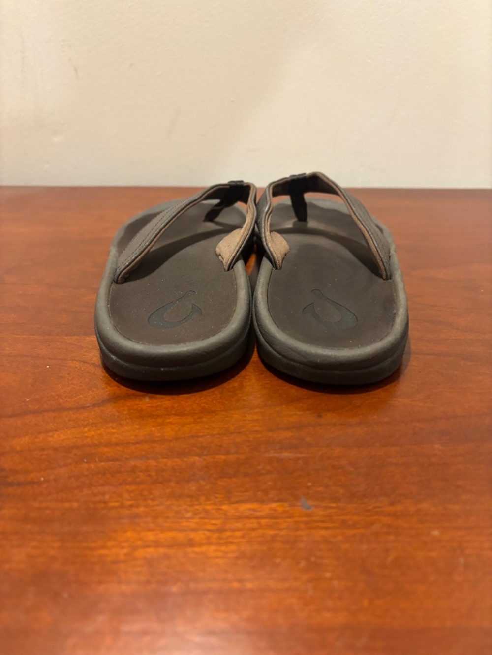 OluKai Women's Ohana Thong Sandals Flip Flops Brown Size 8 - Picture 4 of 8